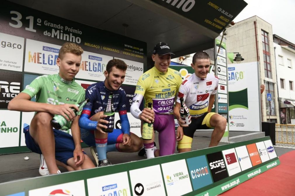Grande Prémio do Minho Colombiano Jhonatan Chaves conquista em Guimarães