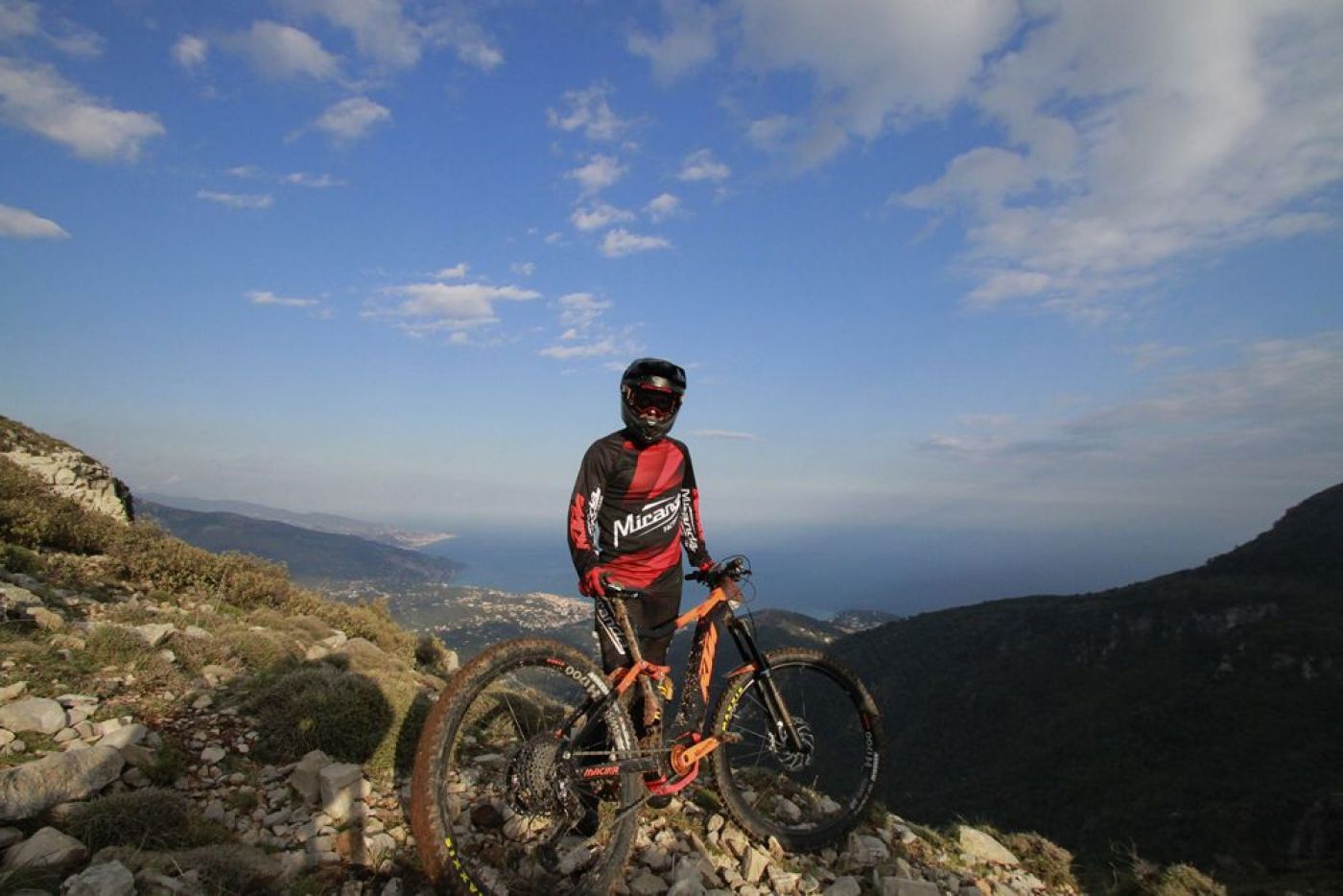 Emanuel Pombo, da Miranda Factory E-Team estreia-se em bom plano na etapa de abertura do World E-Bike Series